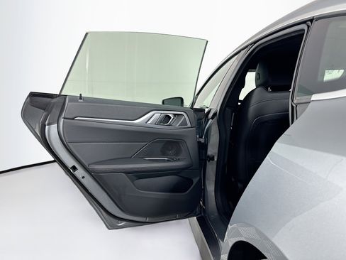 Used 2024 BMW i4 xDrive40i image 27