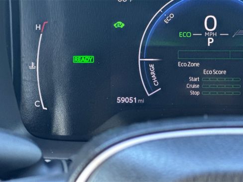 Certified 2025 Toyota Corolla XLE image 23