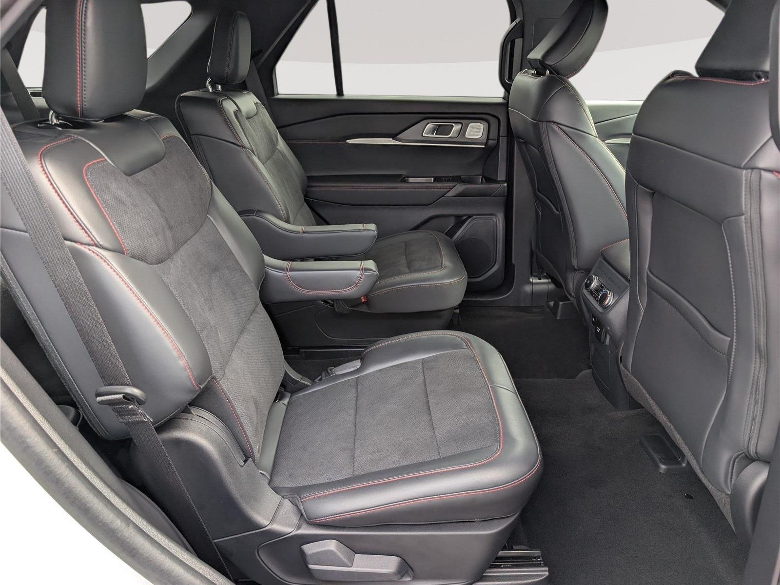 Used 2025 Ford Explorer ST w/ Sun And Sound Package AWD/4WD image 12
