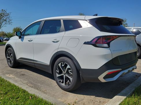 Used 2023 Kia Sportage EX FWD image 6