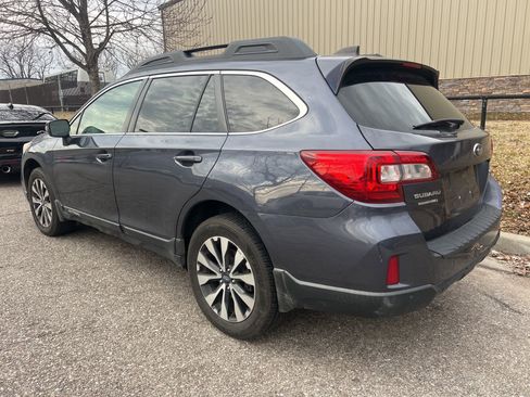 Used 2017 Subaru Outback 2.5i Limited image 7