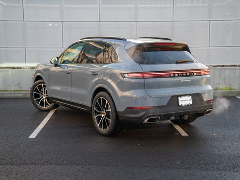 Certified 2026 Porsche Cayenne AWD/4WD image 3