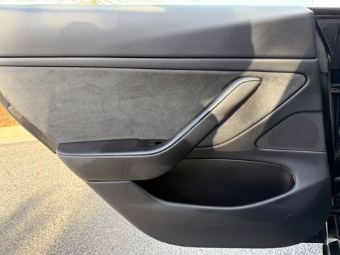 Used 2018 Tesla Model 3 Mid Range image 44