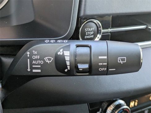 Used 2024 Mitsubishi Outlander SE image 27