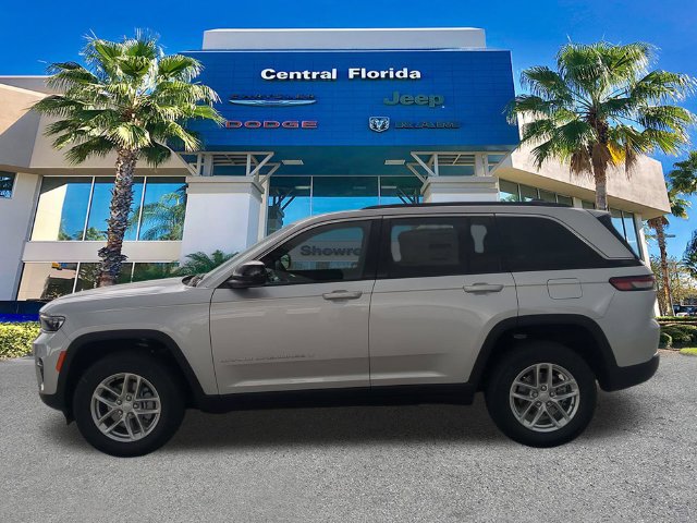 New 2026 Jeep Grand Cherokee Laredo RWD image 8