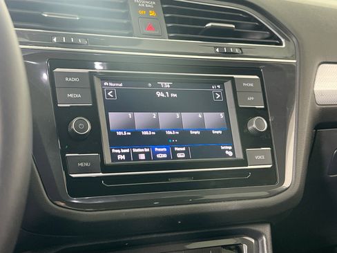 Used 2023 Volkswagen Tiguan S image 14