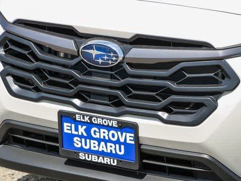 Certified 2025 Subaru Crosstrek 2.5i Limited AWD/4WD image 8
