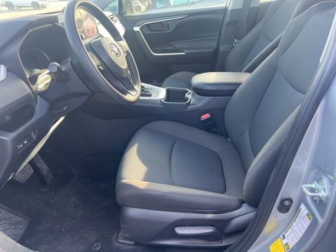 Used 2023 Toyota RAV4 LE image 8