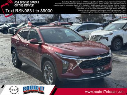 Used 2025 Chevrolet Trax LT