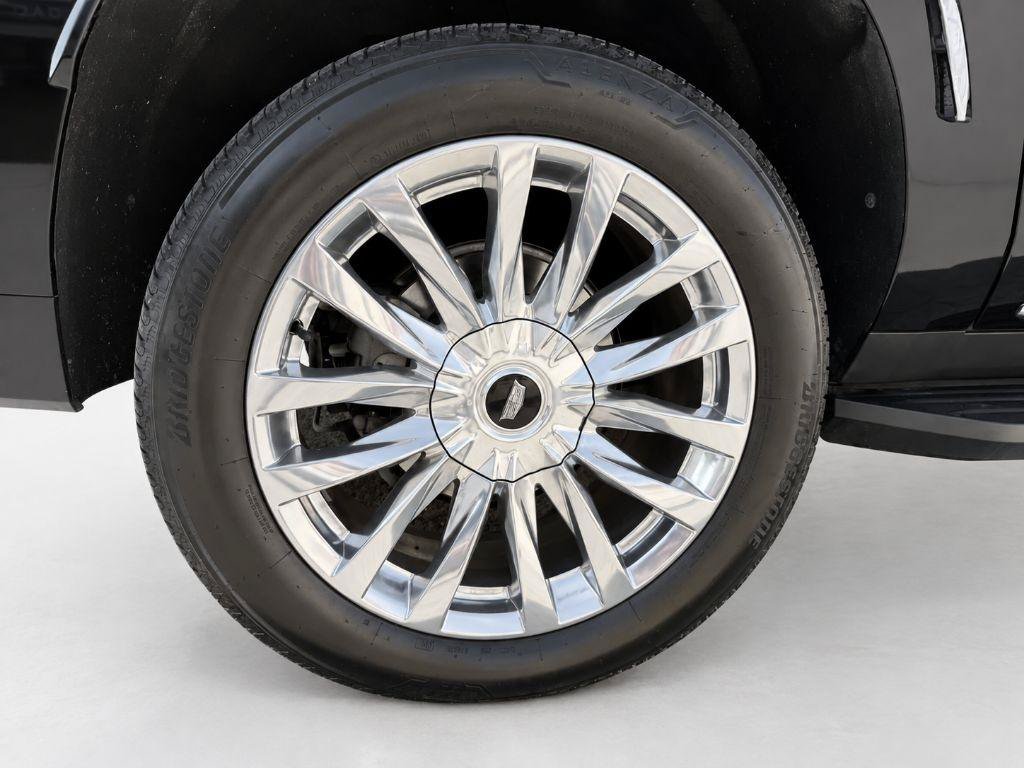 Used 2023 Cadillac Escalade ESV Premium Luxury AWD/4WD image 16
