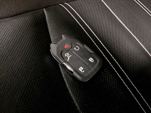 Used 2022 GMC Terrain Denali w/ Denali Premium Package image 11