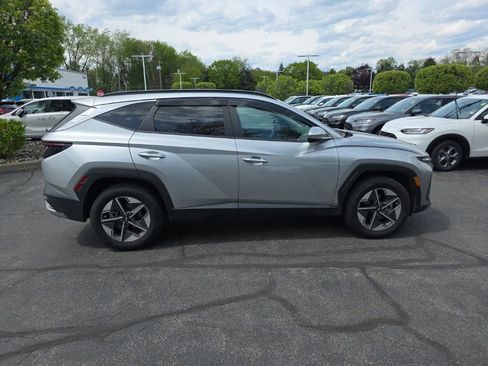 Used 2025 Hyundai Tucson SEL AWD/4WD image 9