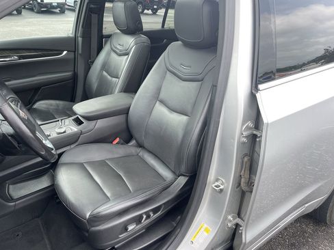 Used 2020 Cadillac XT6 Premium Luxury FWD image 20