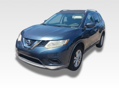 Used 2016 Nissan Rogue SV