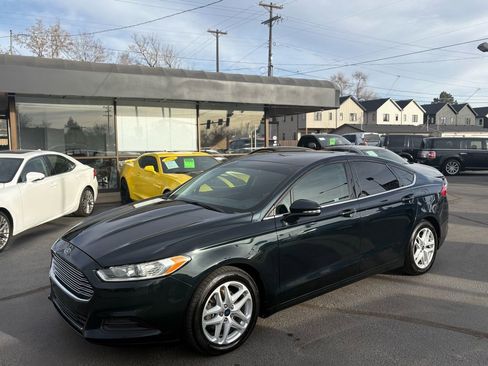 Used 2014 Ford Fusion SE image 10