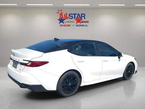 Used 2026 Toyota Camry SE FWD image 7
