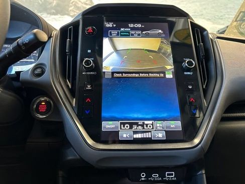 Used 2024 Subaru Crosstrek 2.5i Limited AWD/4WD image 4