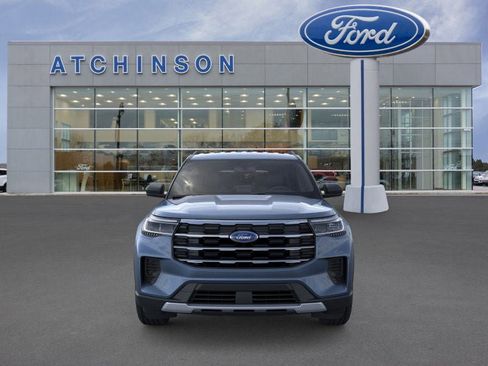 Used 2026 Ford Explorer Active AWD/4WD image 6