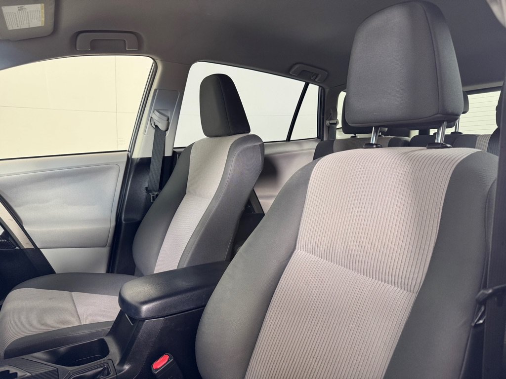 Used 2013 Toyota RAV4 LE FWD image 13