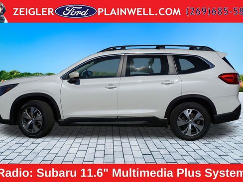 Used 2025 Subaru Ascent Premium AWD/4WD image 2