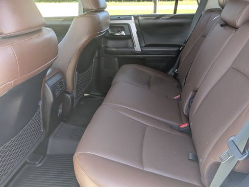 Used 2024 Toyota 4Runner Limited AWD/4WD image 32