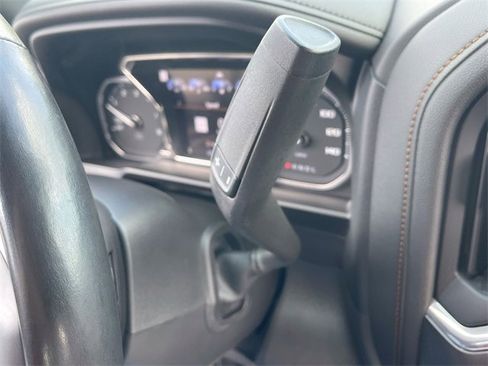 Certified 2020 GMC Sierra 1500 AT4 w/ AT4 Premium Package image 16