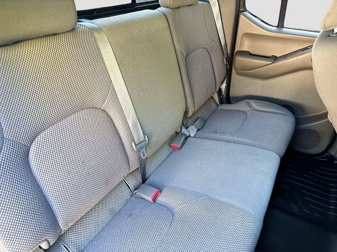 Used 2019 Nissan Frontier SV w/ Value Truck Package AWD/4WD image 25