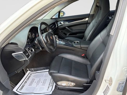 Used 2015 Porsche Panamera 4 image 10