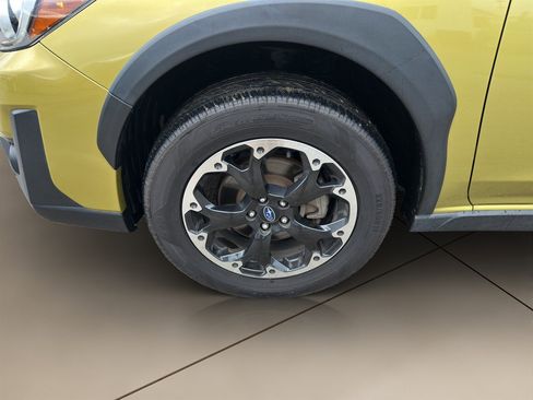 Used 2021 Subaru Crosstrek 2.0i Premium w/ Moonroof Package image 27