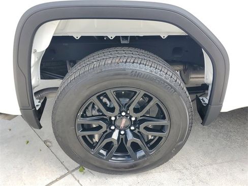 Certified 2025 GMC Sierra 1500 Elevation image 7