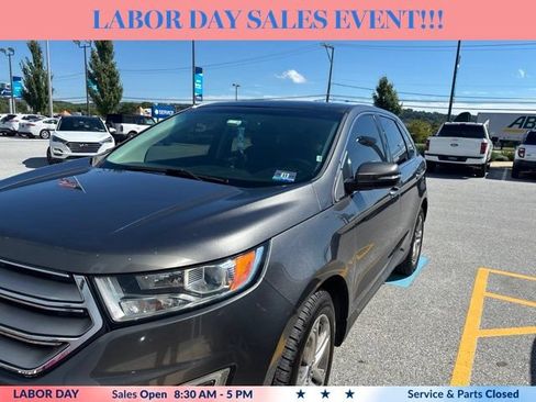 Used 2017 Ford Edge Titanium w/ Equipment Group 301A AWD/4WD image 12
