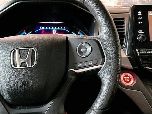 Used 2019 Honda Odyssey EX image 18