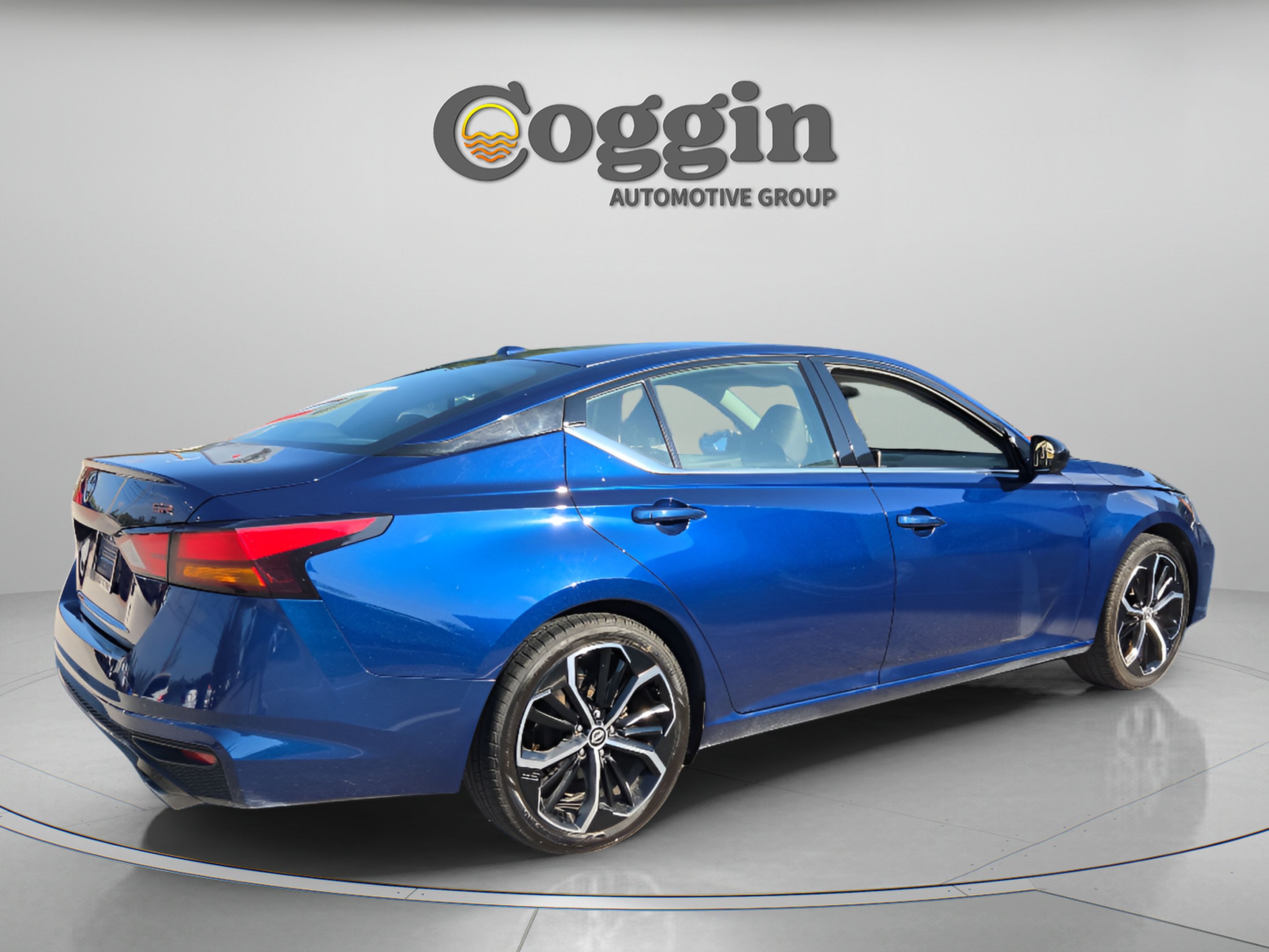 Used 2024 Nissan Altima 2.5 SR FWD image 5