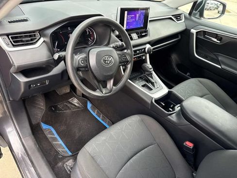 Used 2023 Toyota RAV4 XLE FWD image 22