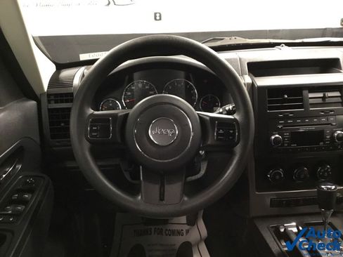 Used 2012 Jeep Liberty Sport image 40