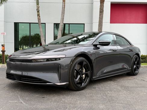 Used 2024 Lucid Air Grand Touring image 17