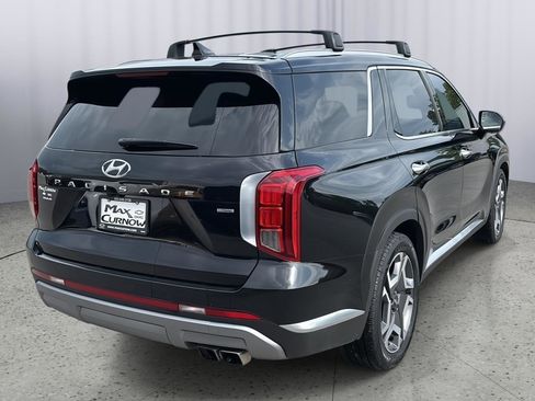 Used 2023 Hyundai Palisade Limited AWD/4WD image 5