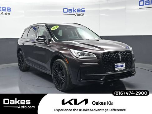Used 2023 Lincoln Corsair Reserve w/ Equipment Group 201A AWD/4WD image 1