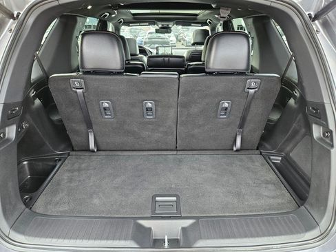 Used 2025 Honda Pilot Black Edition image 38