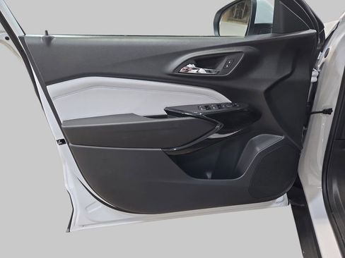 New 2026 Chevrolet Trax LT w/ Driver Confidence Package FWD image 28