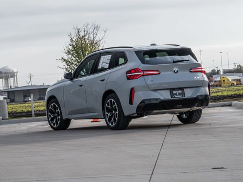 New 2026 BMW X3 xDrive30 w/ Premium Package image 3