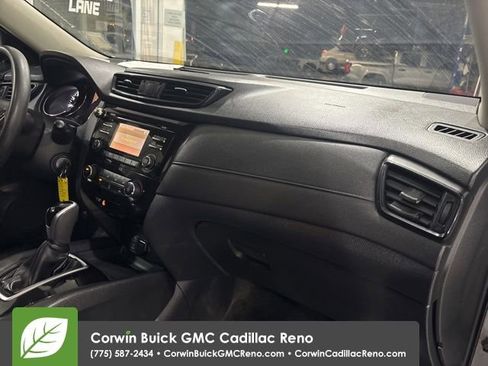 Used 2017 Nissan Rogue S image 36