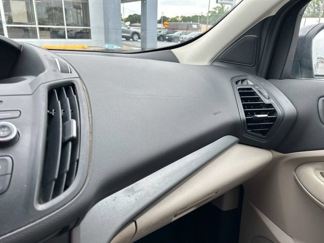 Used 2017 Ford Escape SE FWD image 37