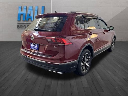 Used 2018 Volkswagen Tiguan SEL image 5