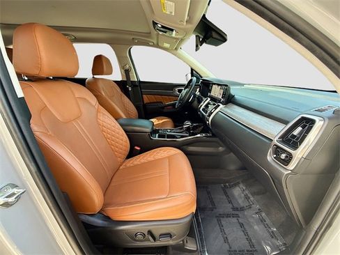 Used 2023 Kia Sorento SX Prestige image 33