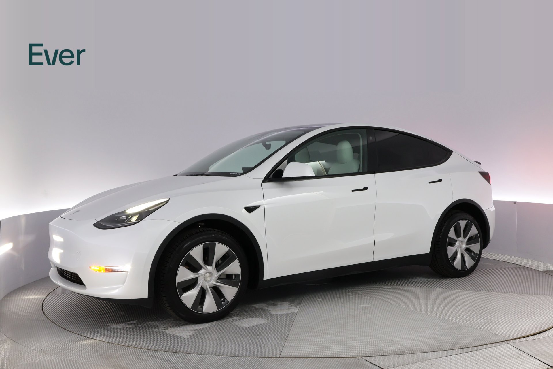 Used 2023 Tesla Model Y Long Range AWD/4WD image 18