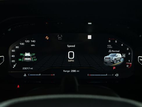 Used 2023 GMC Yukon Denali Ultimate AWD/4WD image 7