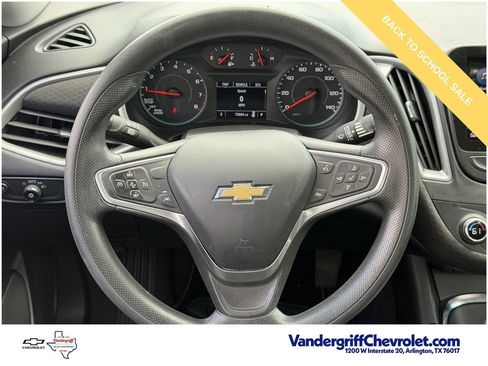 Used 2023 Chevrolet Malibu LT FWD image 12