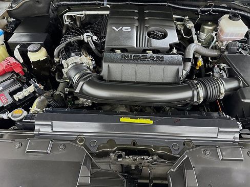 Certified 2022 Nissan Frontier PRO-4X w/ Pro-4X Premium Package AWD/4WD image 30
