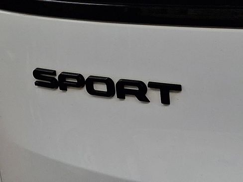 Used 2023 Land Rover Range Rover Sport SE Dynamic image 29